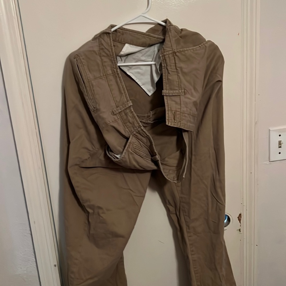 Old navy men’s khaki pants